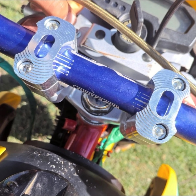 22mm 28mm Moto CNC Bar Morsett - Handlebar Riser Stem recensione e prezzo
