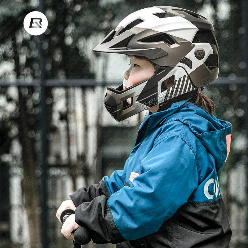 Casco Integrale Staccabile ROC - Mountain Biking Helmet Full Face recensione e prezzo